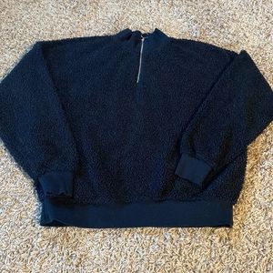 SO black faux Sherpa pullover top small